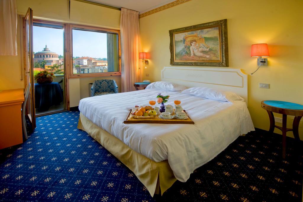 Hotel Ferrari Salsomaggiore Terme Extérieur photo