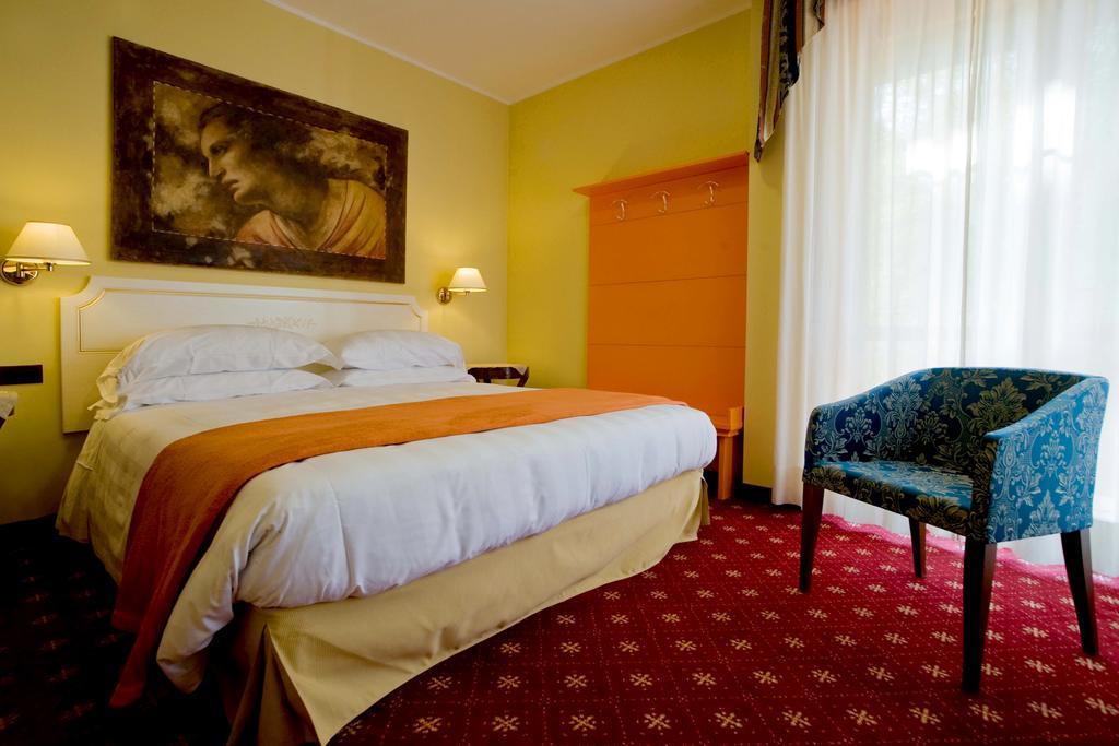 Hotel Ferrari Salsomaggiore Terme Extérieur photo